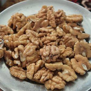 مغز گردوی درجه یک (بسیار روغنی و خوش طعم)